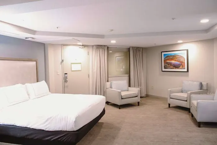 DoubleTree by Hilton Phoenix Mesa 4