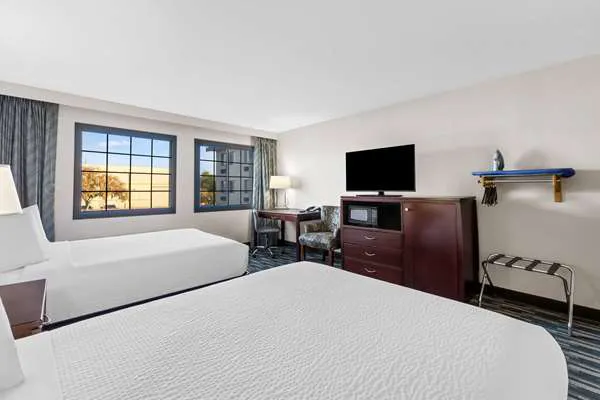 Days Inn & Suites by Wyndham Mesa Near Phoenix 4