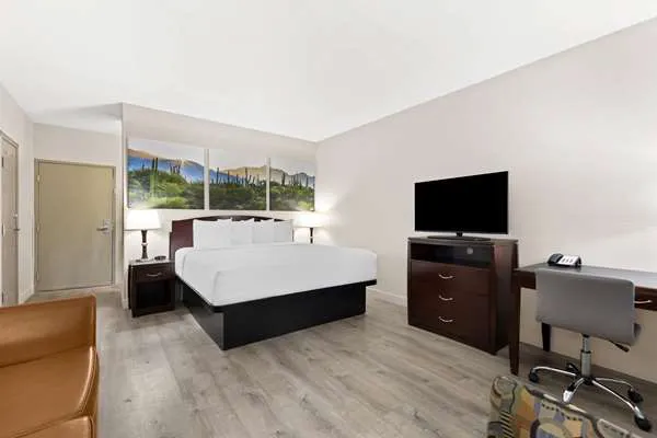 Days Inn & Suites by Wyndham Mesa Near Phoenix 4