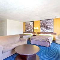 Super 8 by Wyndham Phoenix/Mesa/Gilbert Road ico