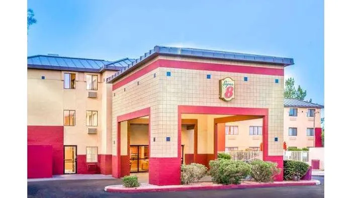Super 8 by Wyndham Phoenix/Mesa/Gilbert Road 4