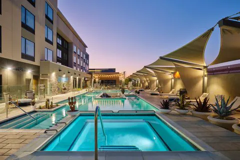 Fairfield Inn & Suites Tempe 4