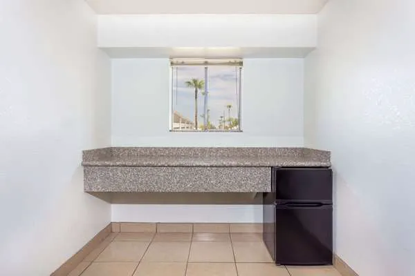 Superior Suites Phoenix Mesa 5