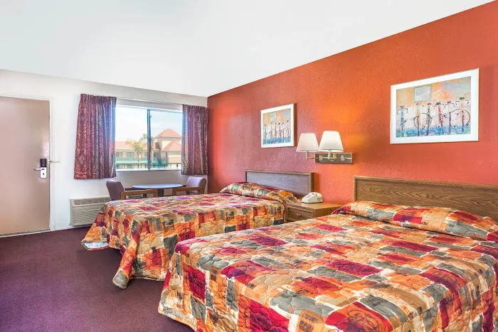 Superior Suites Phoenix Mesa 5