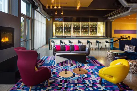 Aloft Tempe 4
