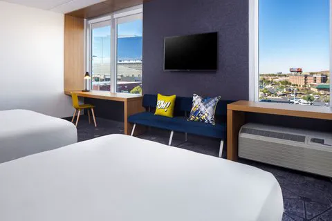 Aloft Tempe 4