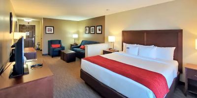 Comfort Inn & Suites Tempe Phoenix Sky Harbor Airport