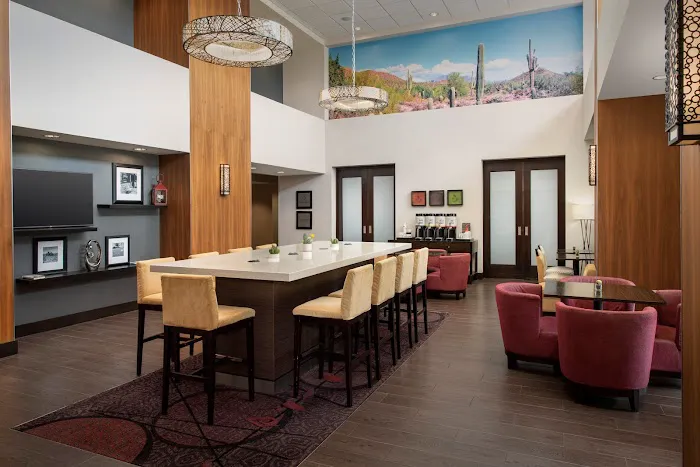 Hampton Inn & Suites Phoenix Tempe 4