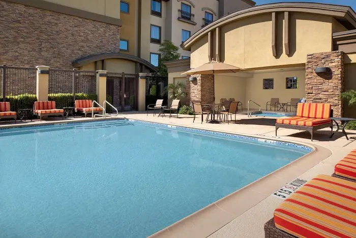 Hampton Inn & Suites Phoenix Tempe 4