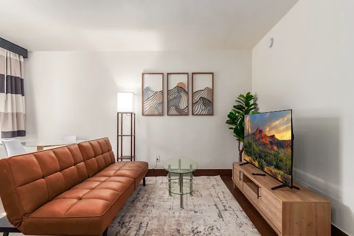 Tempe Oasis 4