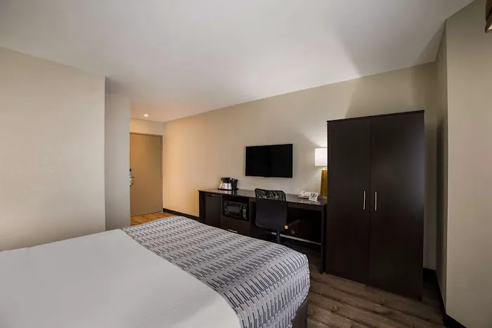 SureStay Plus by Best Western Mesa Superstition Springs 5