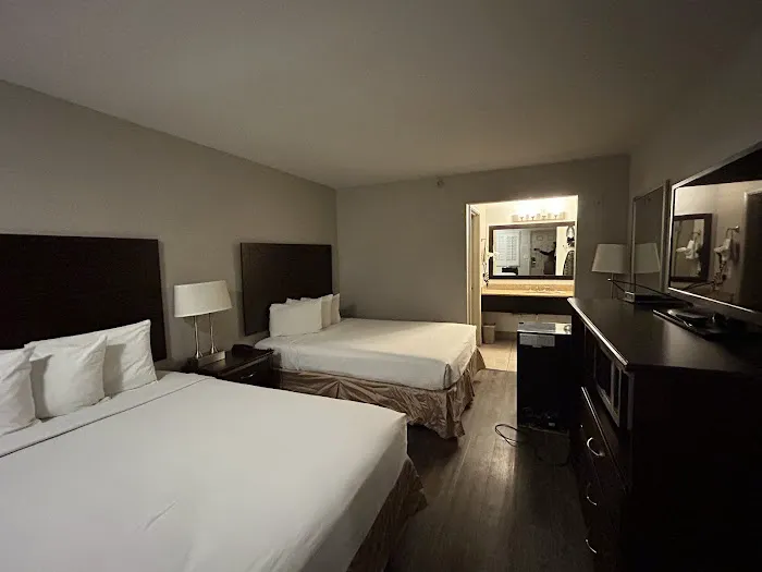 Ramada by Wyndham Tempe/At Arizona Mills Mall 5
