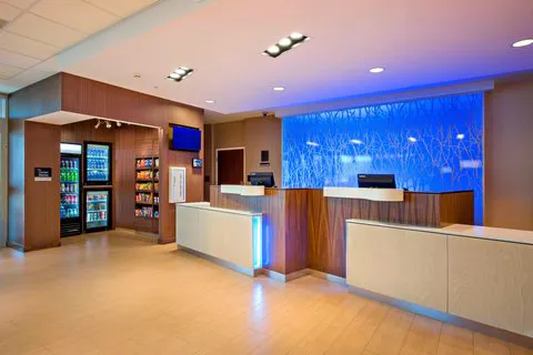 Fairfield Inn & Suites Phoenix Tempe/Airport 4