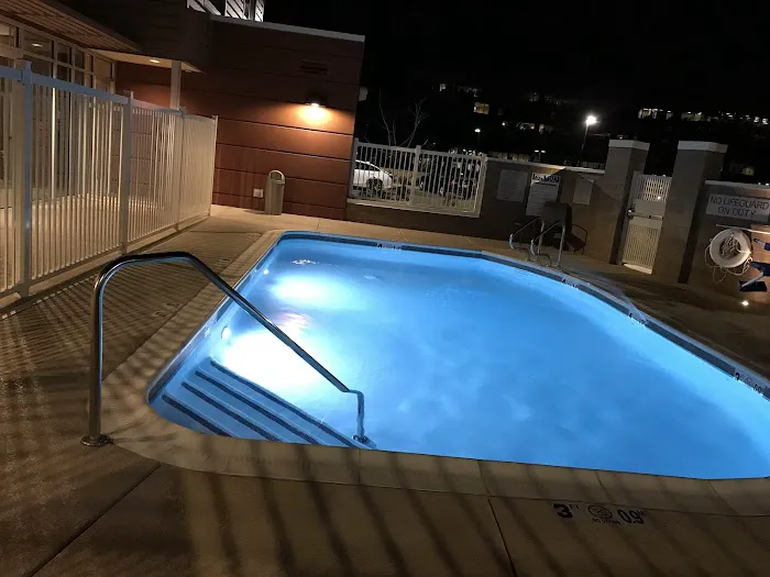 Fairfield Inn & Suites Phoenix Tempe/Airport 4