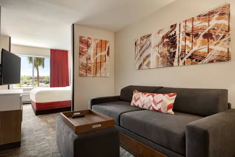 SpringHill Suites Phoenix Chandler/Fashion Center 4