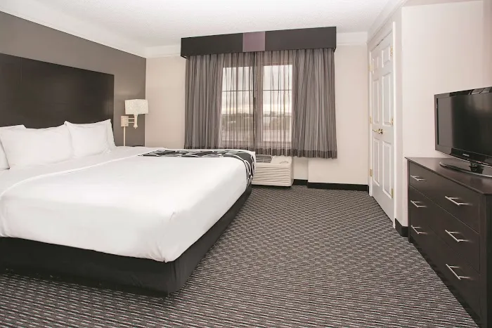La Quinta Inn & Suites by Wyndham Mesa Superstition Springs 5