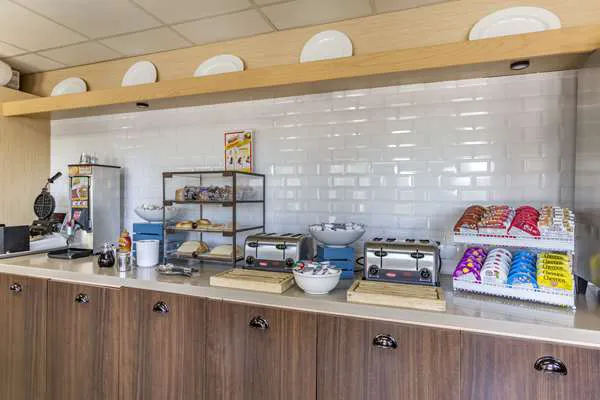 Country Inn & Suites by Radisson, Mesa, AZ 5