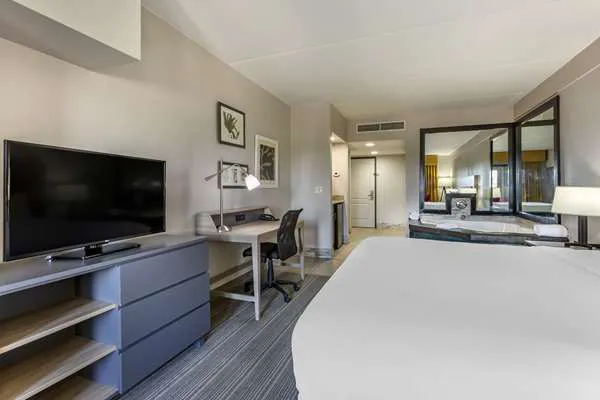 Country Inn & Suites by Radisson, Mesa, AZ 5