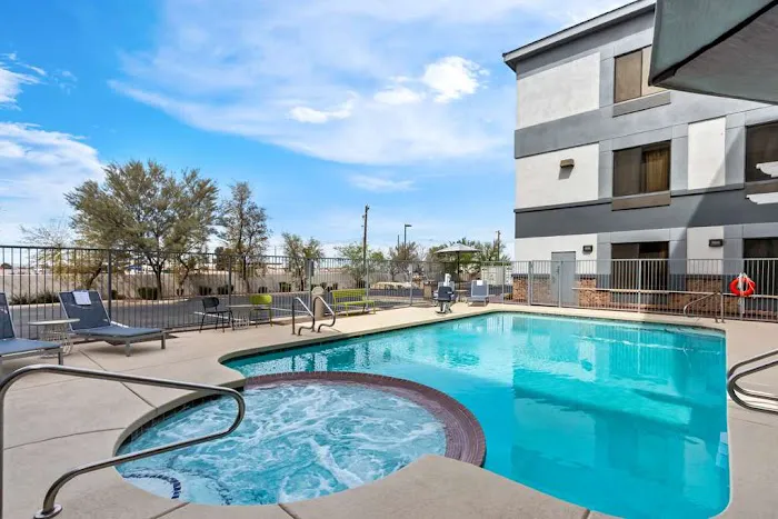 Spark by Hilton Phoenix East Mesa 4