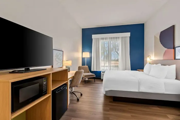 Spark by Hilton Phoenix East Mesa 4