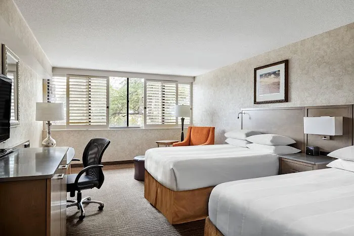 Marriott Phoenix Resort Tempe at The Buttes 4