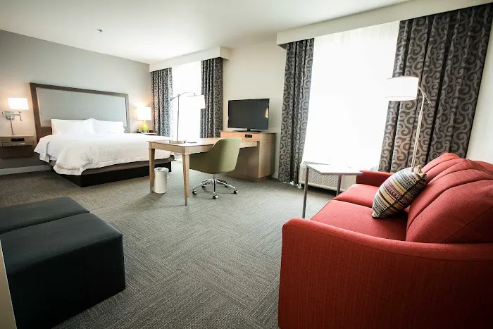 Hampton Inn & Suites Tempe/Phoenix Airport 4