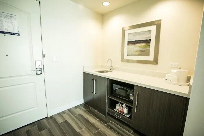 Hampton Inn & Suites Tempe/Phoenix Airport 4