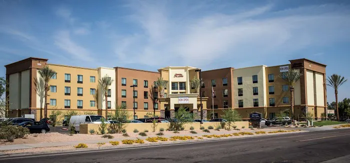 Hampton Inn & Suites Tempe/Phoenix Airport 4