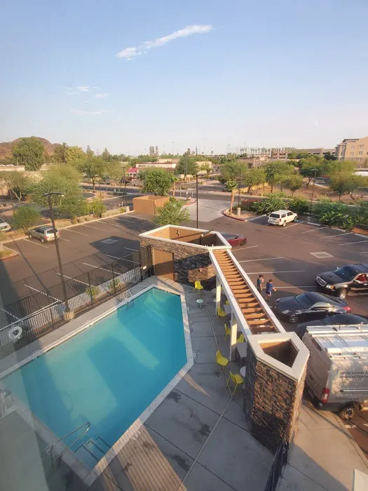 Home2 Suites by Hilton Phoenix Airport South 5