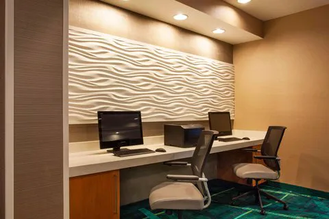 SpringHill Suites Phoenix Tempe/Airport 4