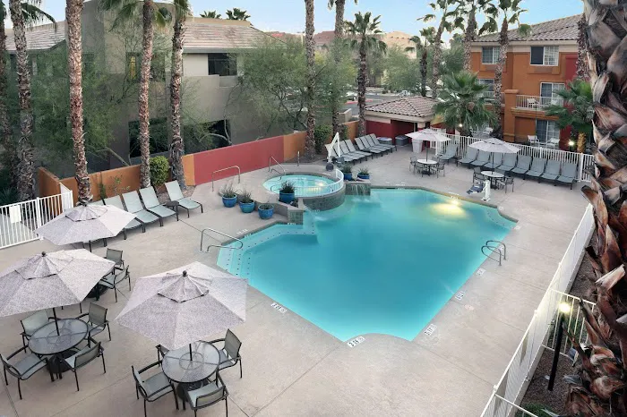 Holiday Inn Express & Suites Scottsdale - Old Town, an IHG Hotel 5