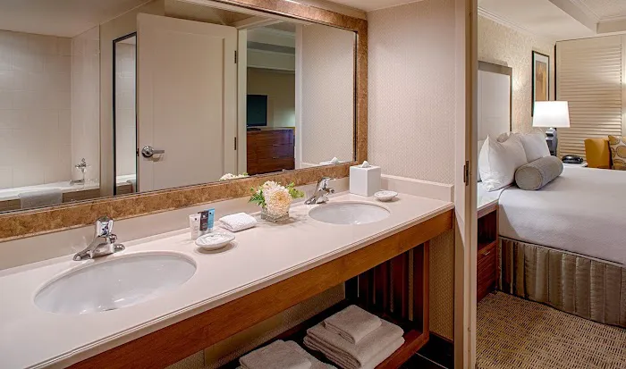 Crowne Plaza Resort Phoenix - Chandler Golf Resort, an IHG Hotel 4