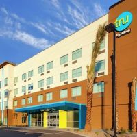 Tru by Hilton Gilbert ico