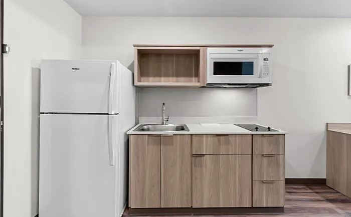 WoodSpring Suites Gilbert - Mesa Gateway Airport 5