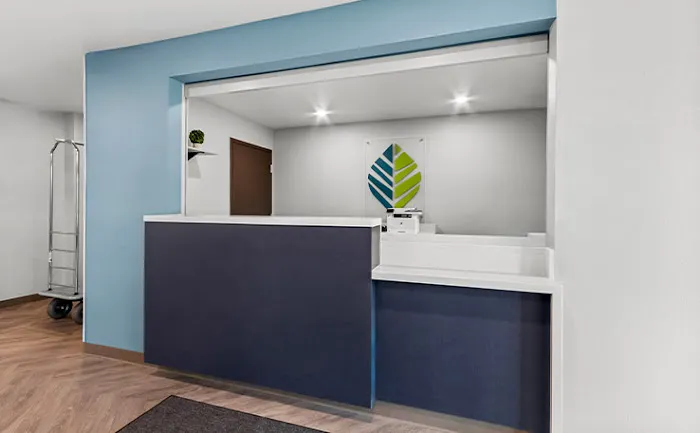 WoodSpring Suites Gilbert - Mesa Gateway Airport 5