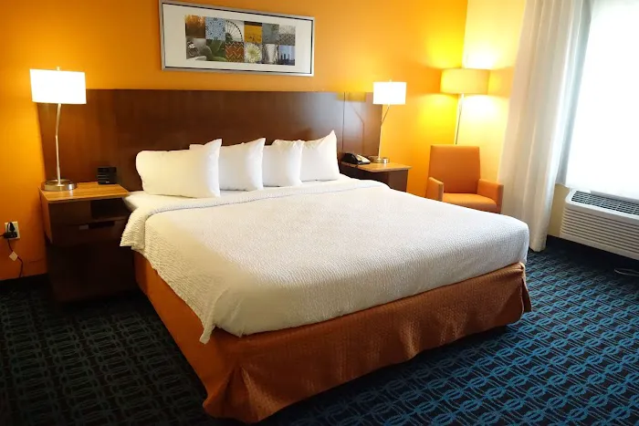 Country Inn & Suites by Radisson, Phoenix Airport, AZ 5