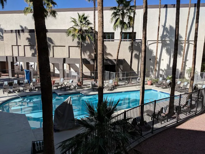 Hilton Phoenix Airport 5