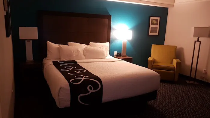 La Quinta Inn & Suites by Wyndham Phoenix Chandler 5
