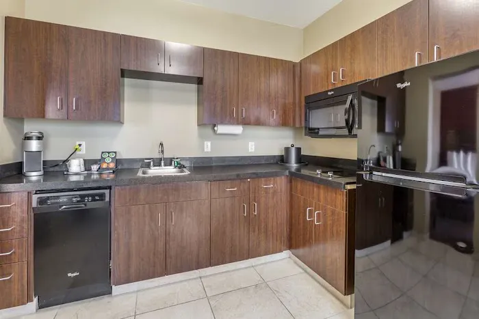 Best Western Plus Chandler Hotel & Suites 4