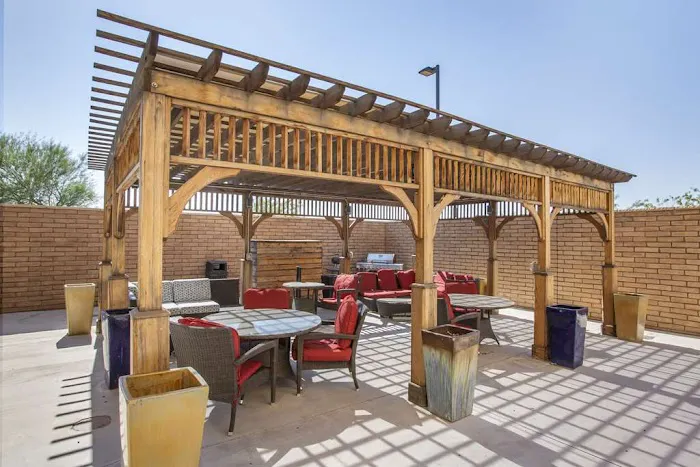 Best Western Plus Chandler Hotel & Suites 4