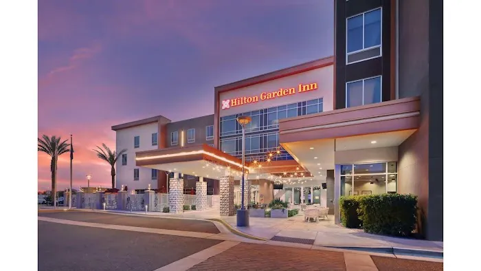 Hilton Garden Inn Chandler Downtown 5