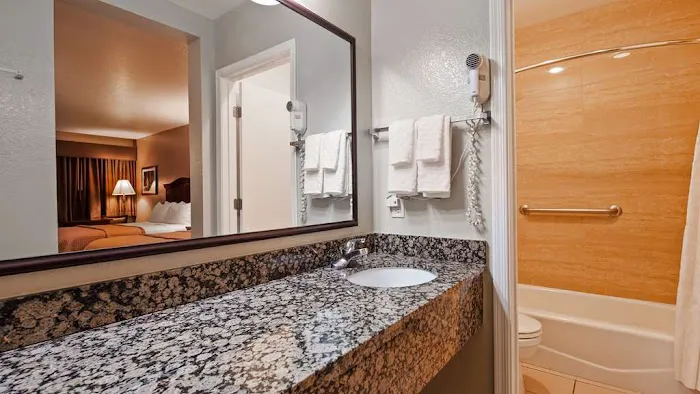 Best Western Inn of Chandler 4