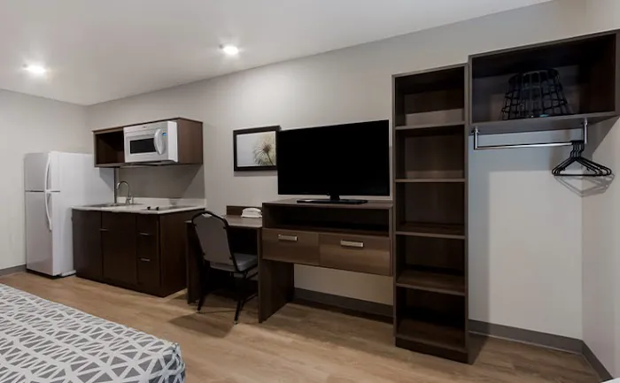 WoodSpring Suites Chandler Airport 4