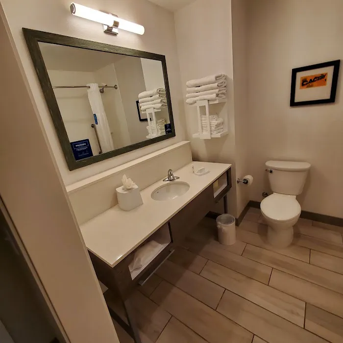 Hampton Inn Queen Creek 4