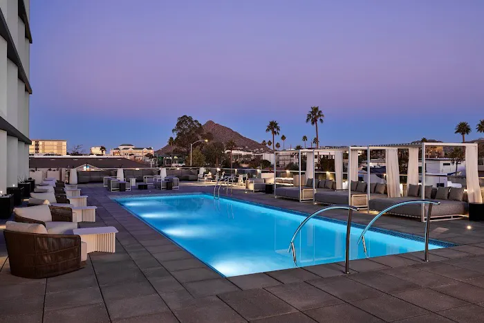 Senna House Hotel Scottsdale, Curio Collection by Hilton 5