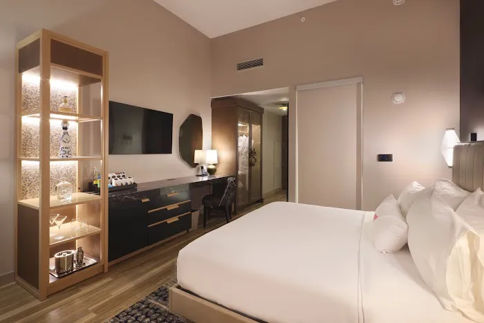 Caesars Republic Scottsdale, a Hilton Hotel 5