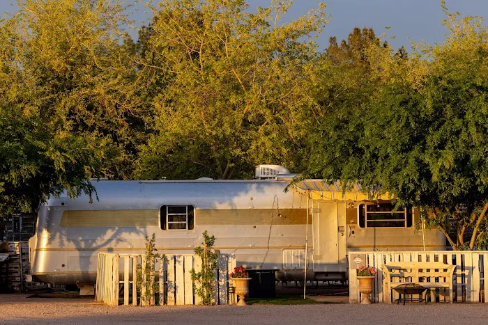 The Cozy Peach at Schnepf Farms 4