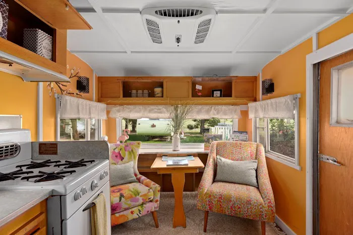 The Cozy Peach at Schnepf Farms 4