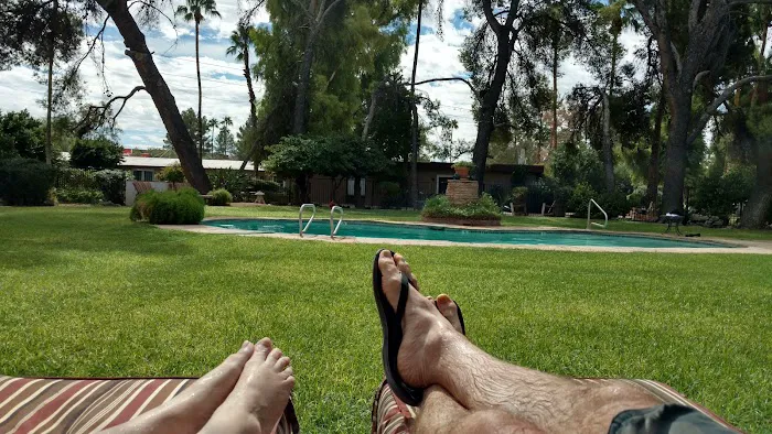 SmokeTree Resort and Bungalows 4