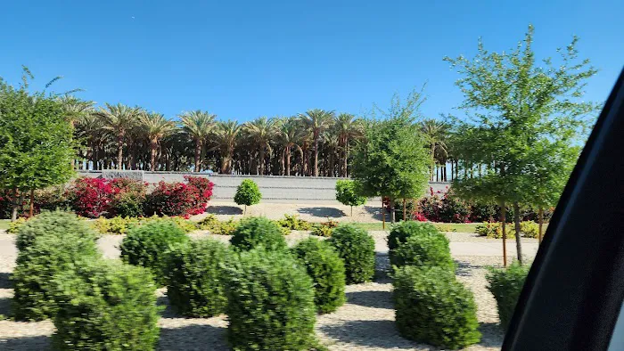 SmokeTree Resort and Bungalows 4